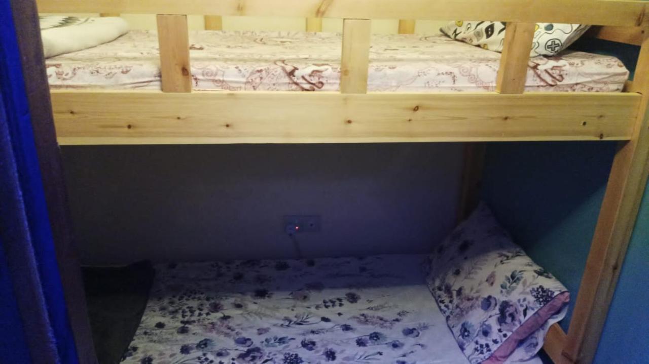 Moon Backpackers , Al Rigga , Partition For Couples And For Singles Lägenhet Dubai Exteriör bild